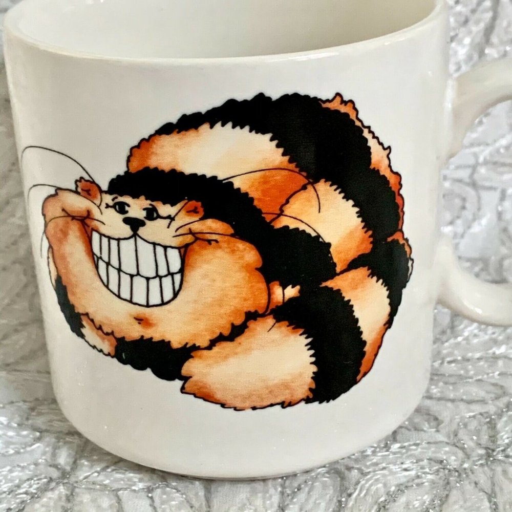Vintage Coffee Mug Cheshire Cat Keep Smiling